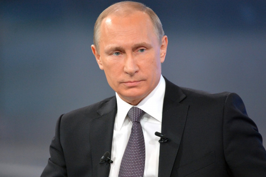 В.Путин: «Нужно повышать престиж, материальное положение медработников»