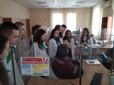 22 апреля Центр посетила группа старшеклассников Луганского медико-биологического лицея-интерната